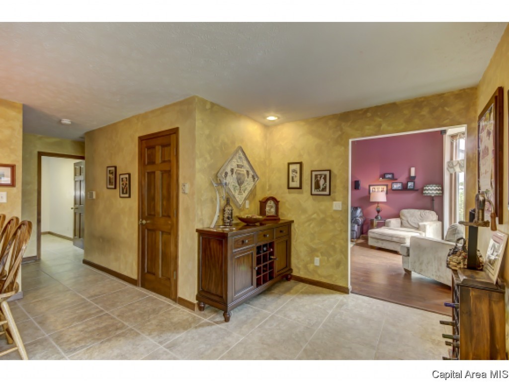 4 Gilson Drive Rochester, IL 62563 - Photo 9 of 36