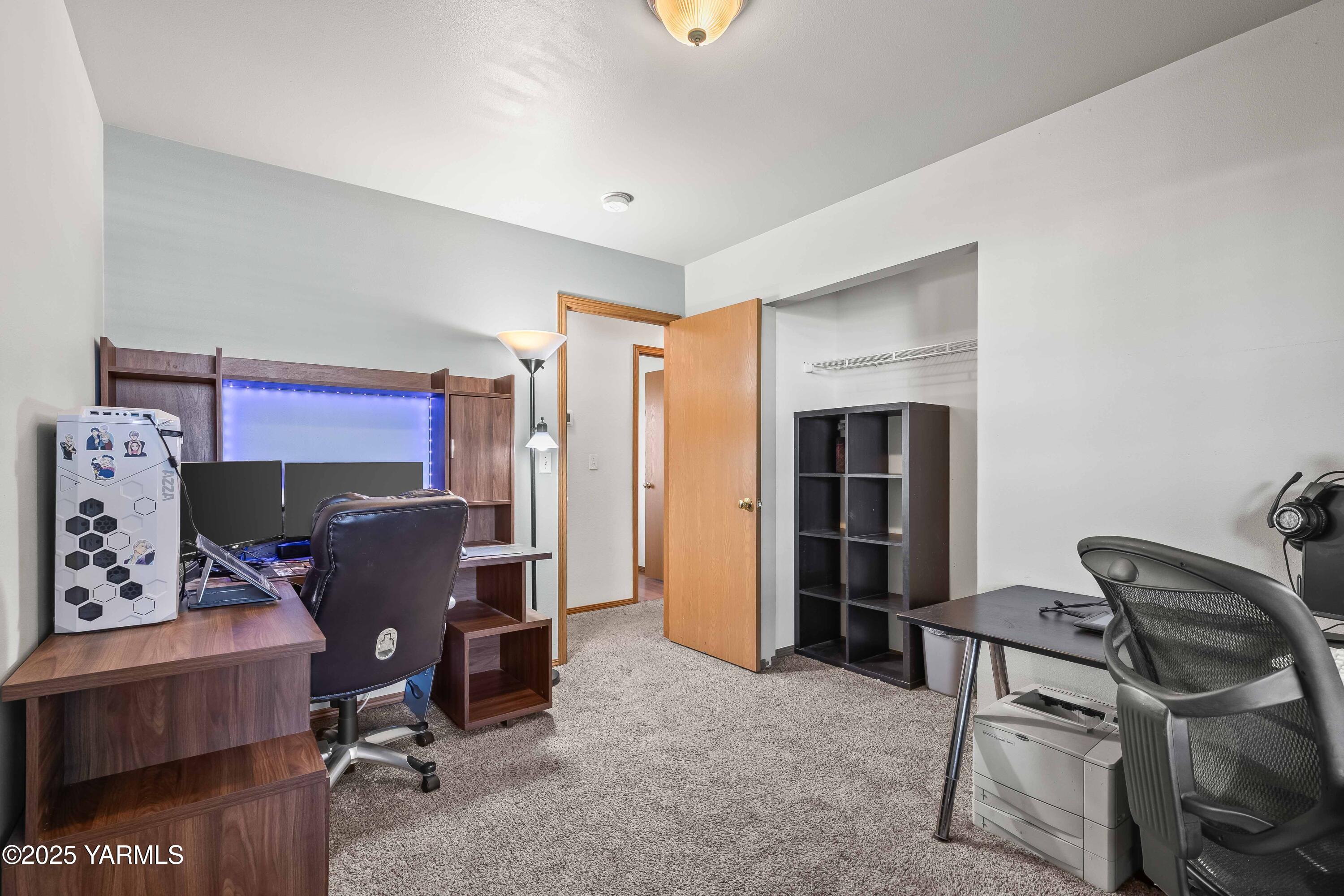 6508 Terry Avenue Yakima, WA 98908 - Photo 14 of 24 a view of workspace with furniture