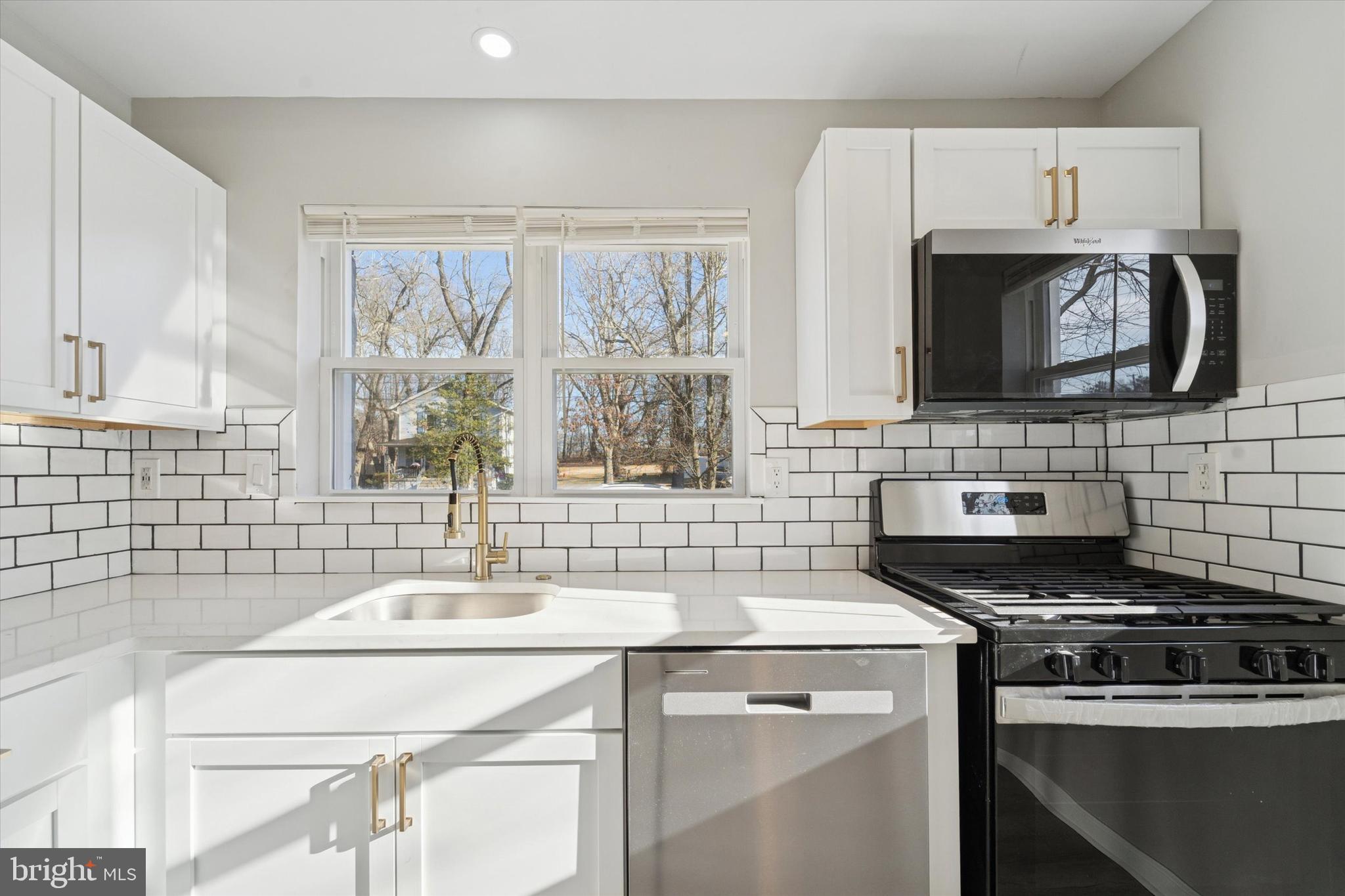 760 Ashbourne Avenue Lindenwold, NJ 08021 - Photo 11 of 30