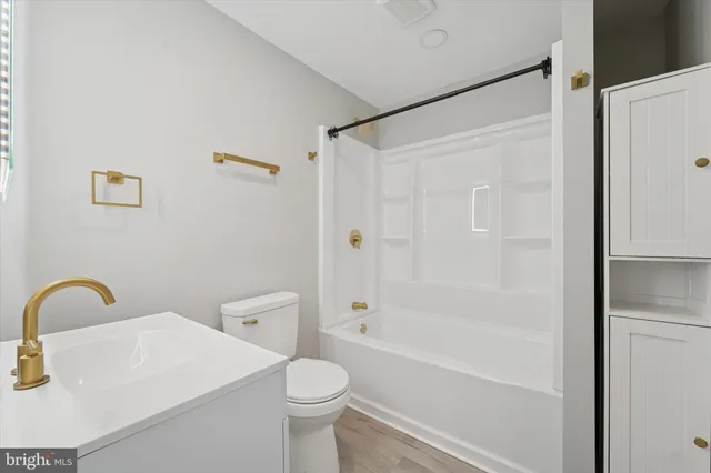 $329,000 | 760 Ashbourne Avenue, Lindenwold, NJ 08021