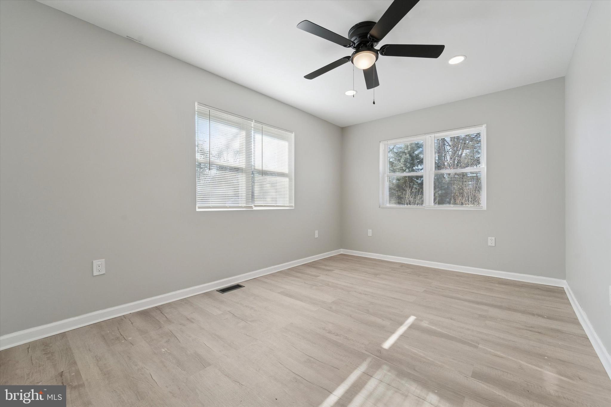 760 Ashbourne Avenue Lindenwold, NJ 08021 - Photo 16 of 30 Primary Bedroom - All New Windows
