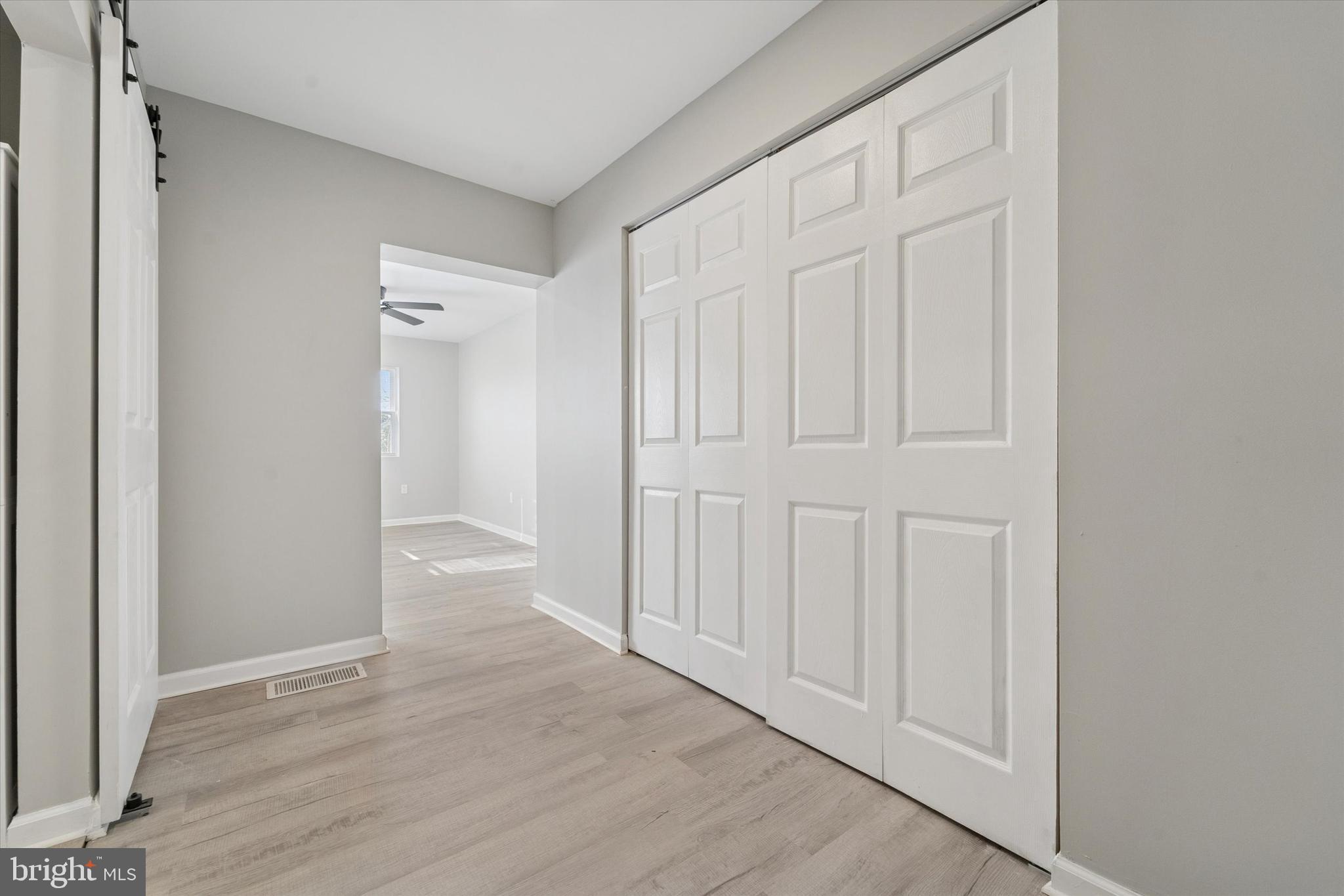 760 Ashbourne Avenue Lindenwold, NJ 08021 - Photo 20 of 30 Primary Bedroom Dressing Area w/ Huge Closet