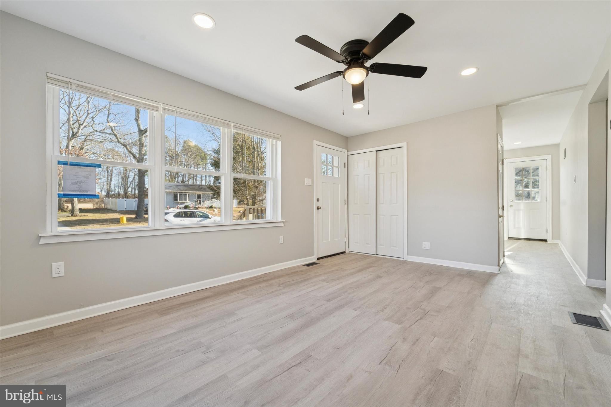 760 Ashbourne Avenue Lindenwold, NJ 08021 - Photo 4 of 30