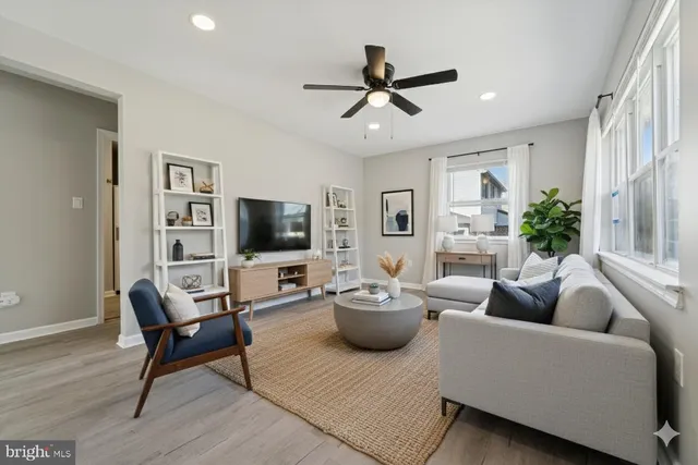 $329,000 | 760 Ashbourne Avenue, Lindenwold, NJ 08021