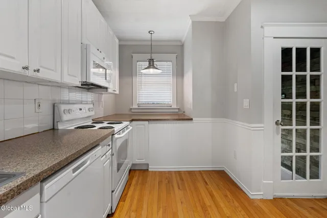 $219,900 | 32 Homestead Street, Albany, NY 12203