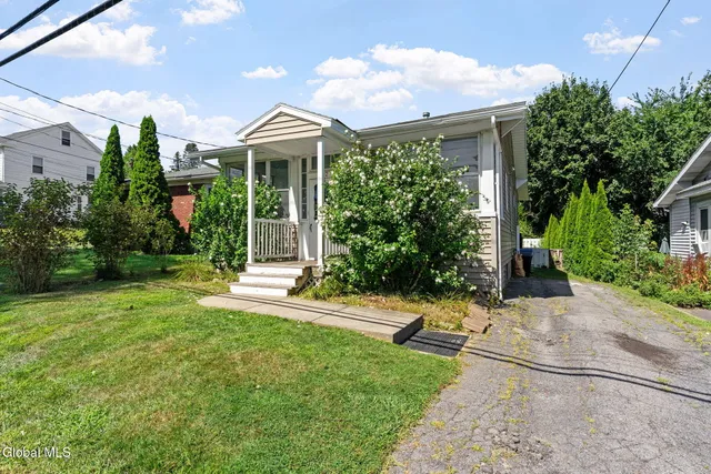 $219,900 | 32 Homestead Street, Albany, NY 12203