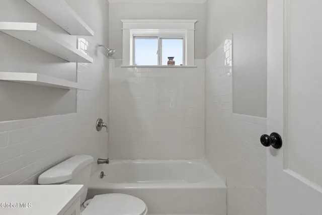 $219,900 | 32 Homestead Street, Albany, NY 12203