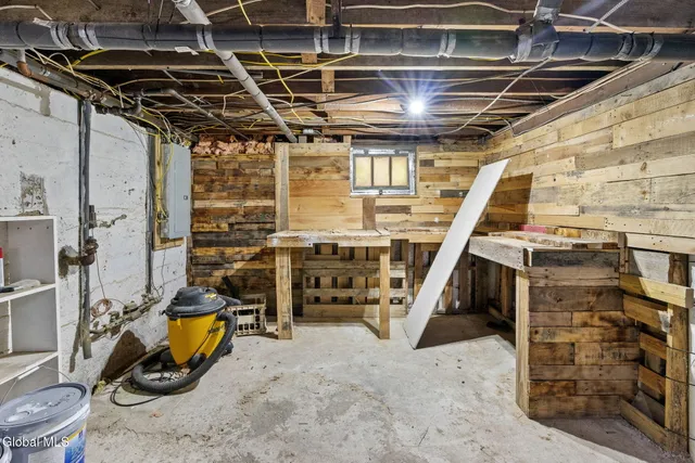 $219,900 | 32 Homestead Street, Albany, NY 12203