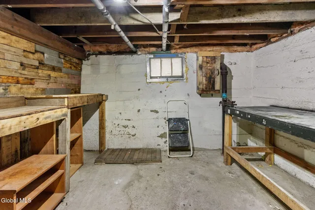 $219,900 | 32 Homestead Street, Albany, NY 12203