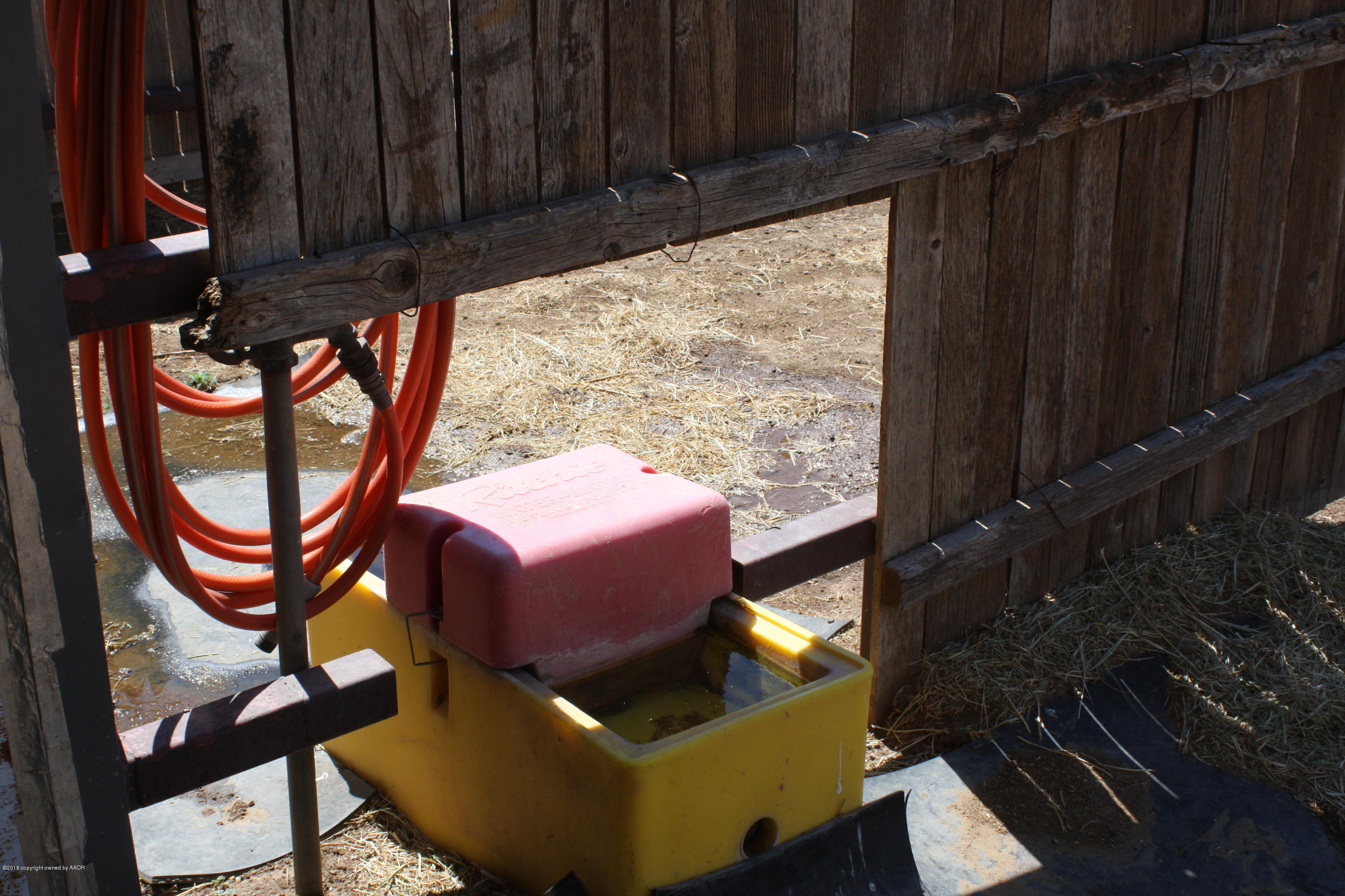 9110 Dowell Road Amarillo, TX 79119 - Photo 44 of 47 12aMiscHorse Barn Auto Waterer