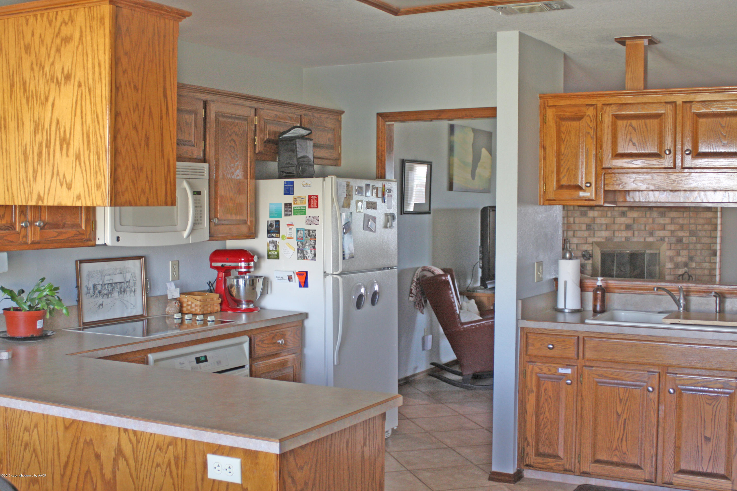 9110 Dowell Road Amarillo, TX 79119 - Photo 9 of 47 04aKit Kitchen 01