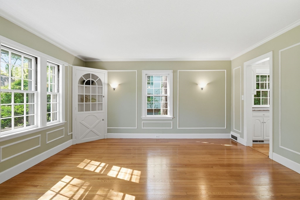 38 Oxford Road Longmeadow, MA 01106 - Photo 17 of 42