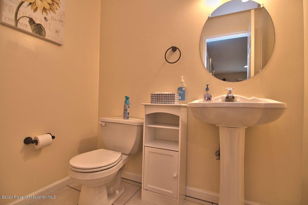40 Waterford Road Clarks Summit, PA 18411 - Photo 18 of 41 Gallery Image 18