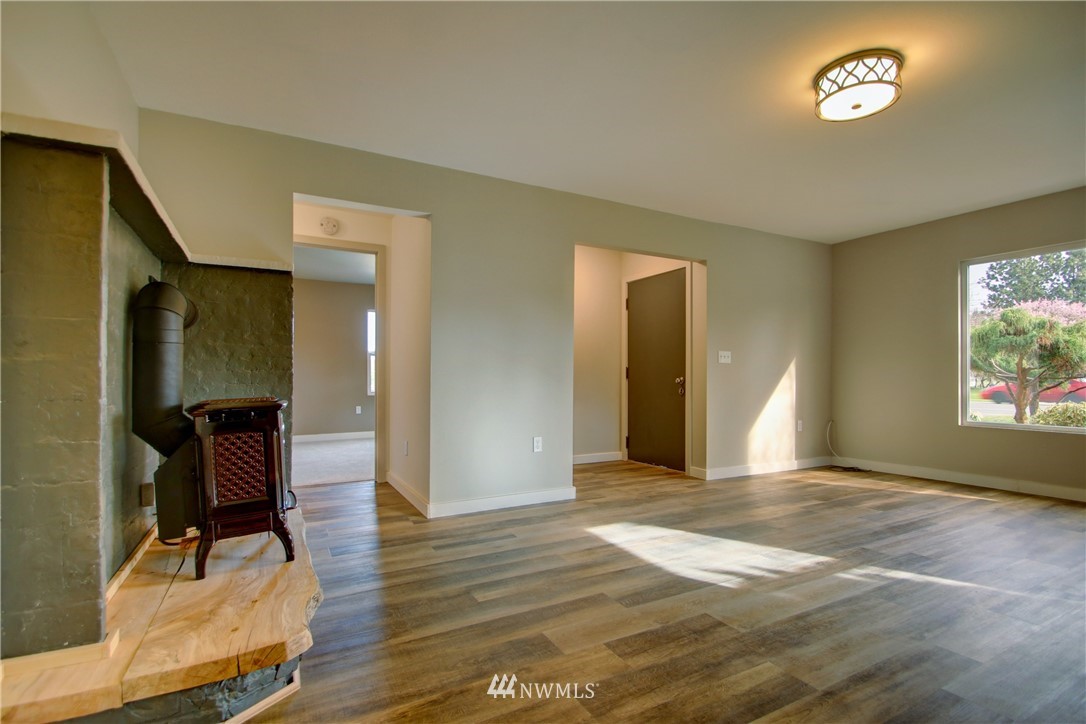 22163 Cook Road Sedro-Woolley, WA 98284 - Photo 4 of 34 Gallery Image 4