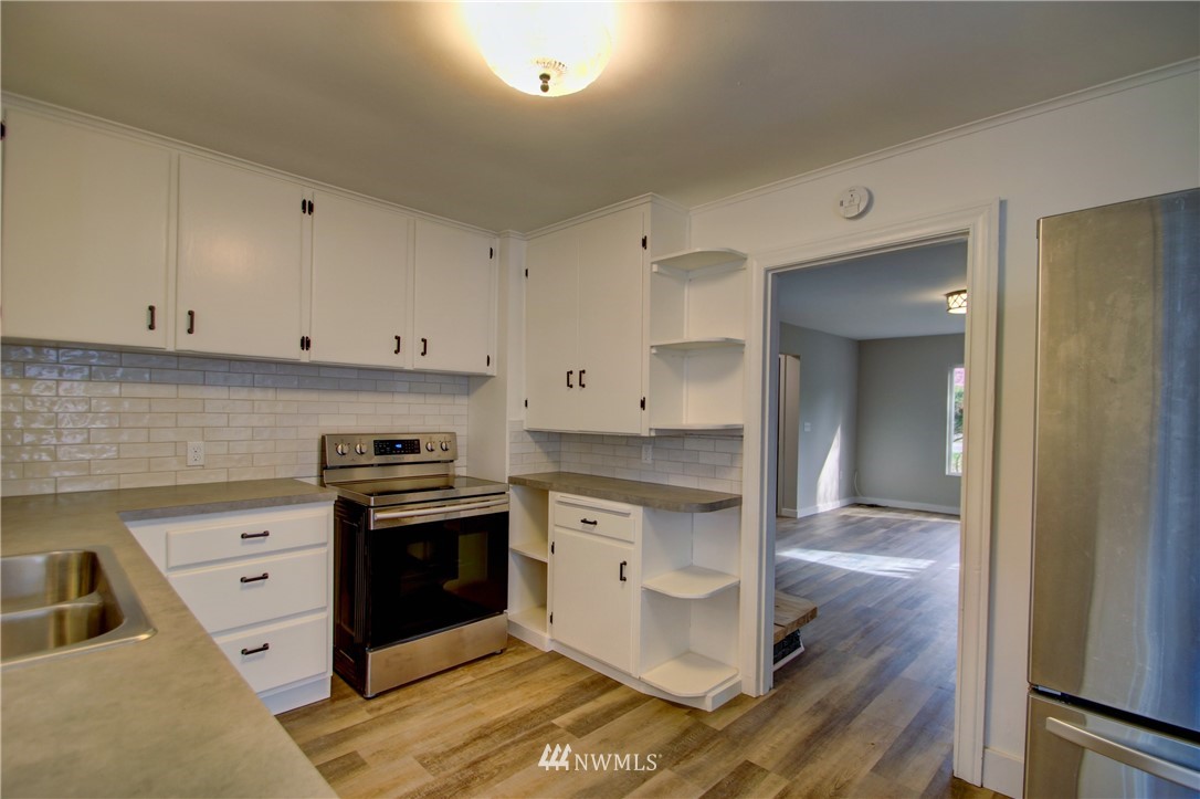22163 Cook Road Sedro-Woolley, WA 98284 - Photo 7 of 34 Gallery Image 7