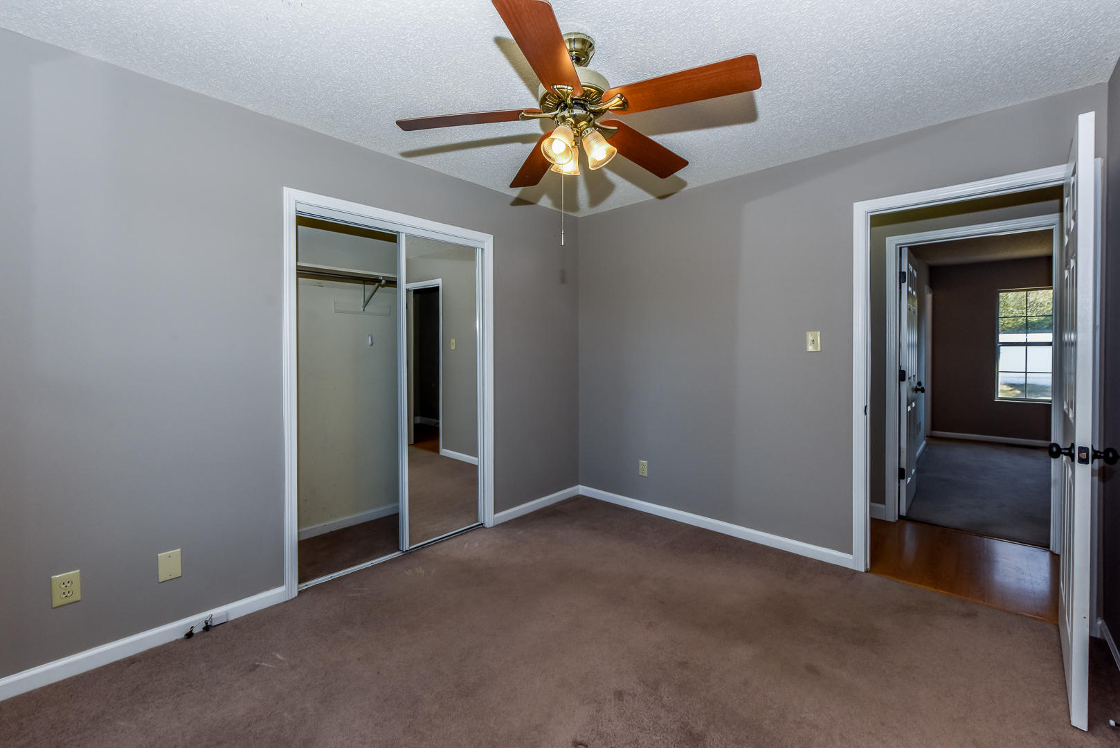 502 Hopewell Road Maryville, TN 37801 - Photo 20 of 29 Second bedroom