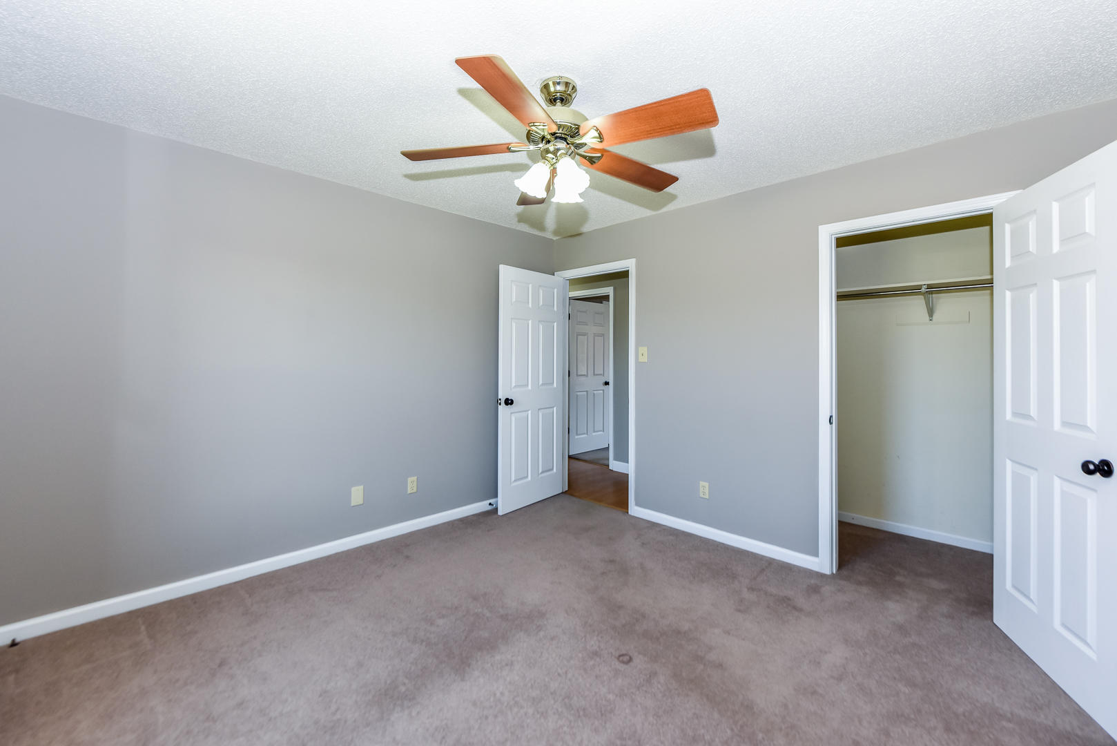 502 Hopewell Road Maryville, TN 37801 - Photo 22 of 29 Third bedroom