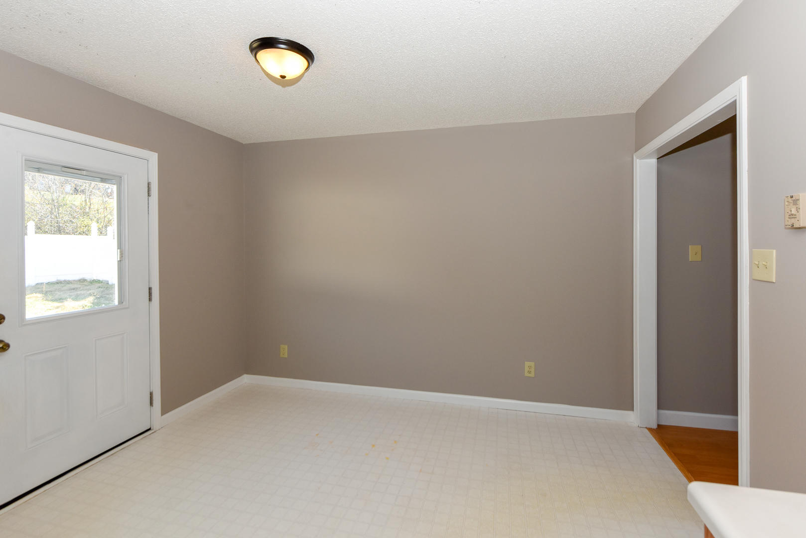 502 Hopewell Road Maryville, TN 37801 - Photo 9 of 29 Breakfast area