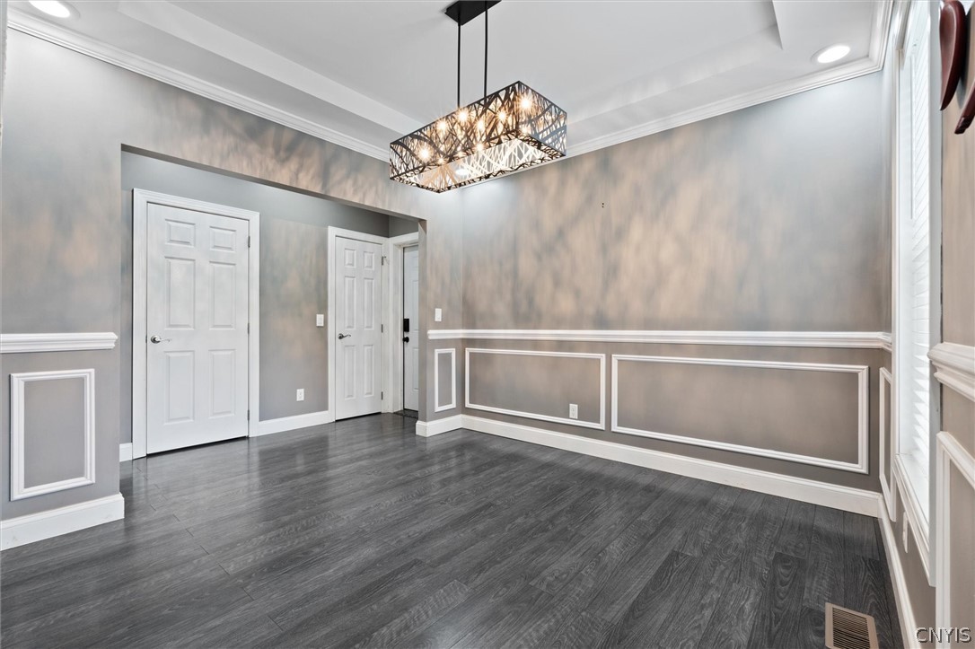5918 McKinley Road Cicero, NY 13039 - Photo 17 of 50 Formal Dining Room.
