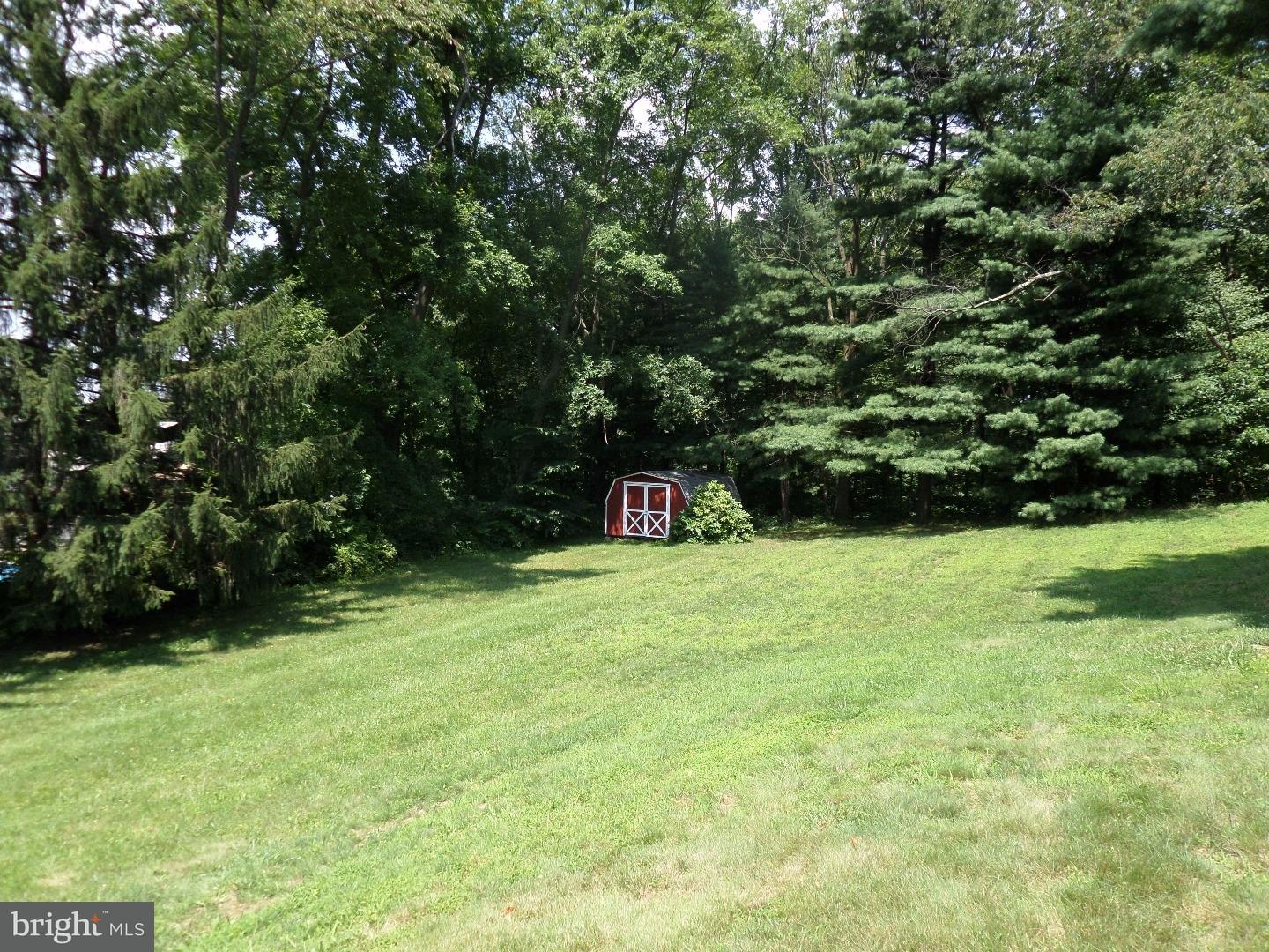 5655 Vera Cruz Road Emmaus, PA 18049 - Photo 6 of 6 Gallery Image 6