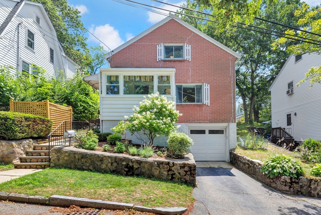 19 Lansdowne Road Arlington, MA 02474 - Photo 1 of 41