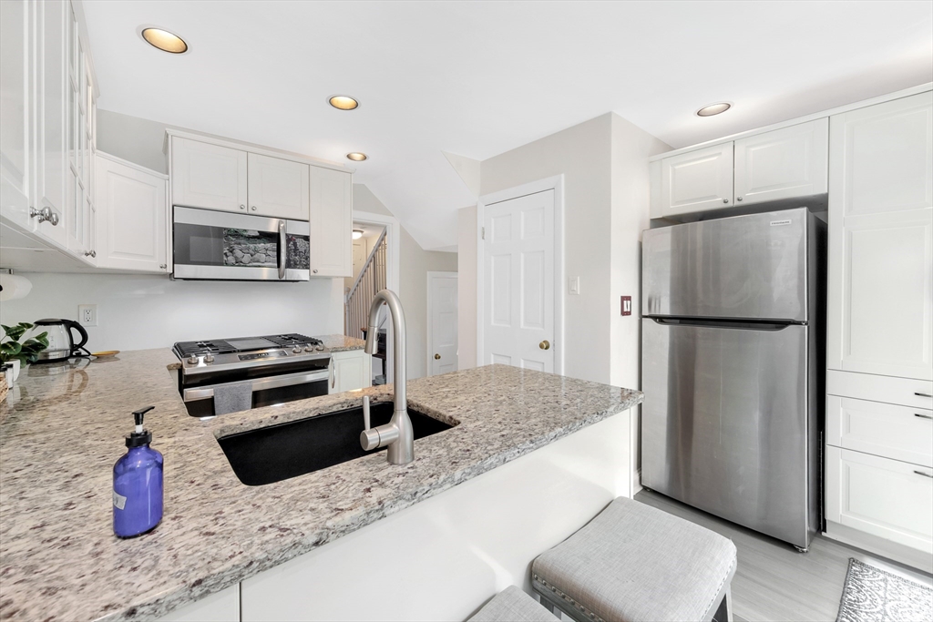 19 Lansdowne Road Arlington, MA 02474 - Photo 29 of 41