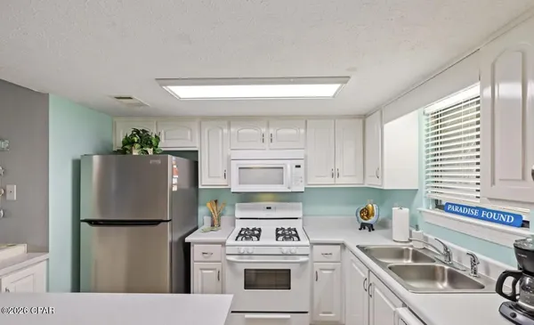 $2,000 | 218 White Sandy Drive, Panama City Beach, FL 32407
