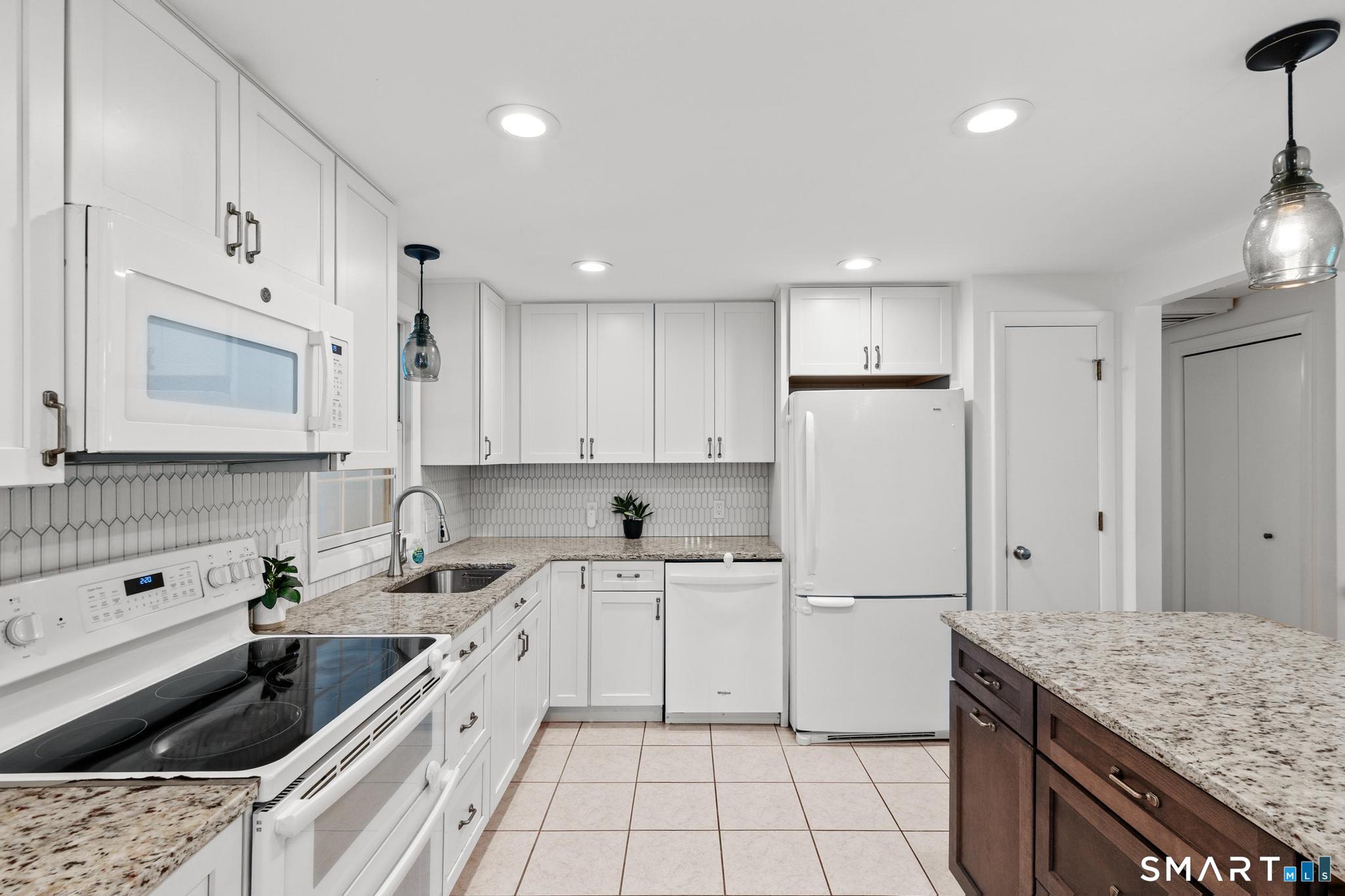 105 Windsorville Road South Windsor, CT 06074 - Photo 14 of 39