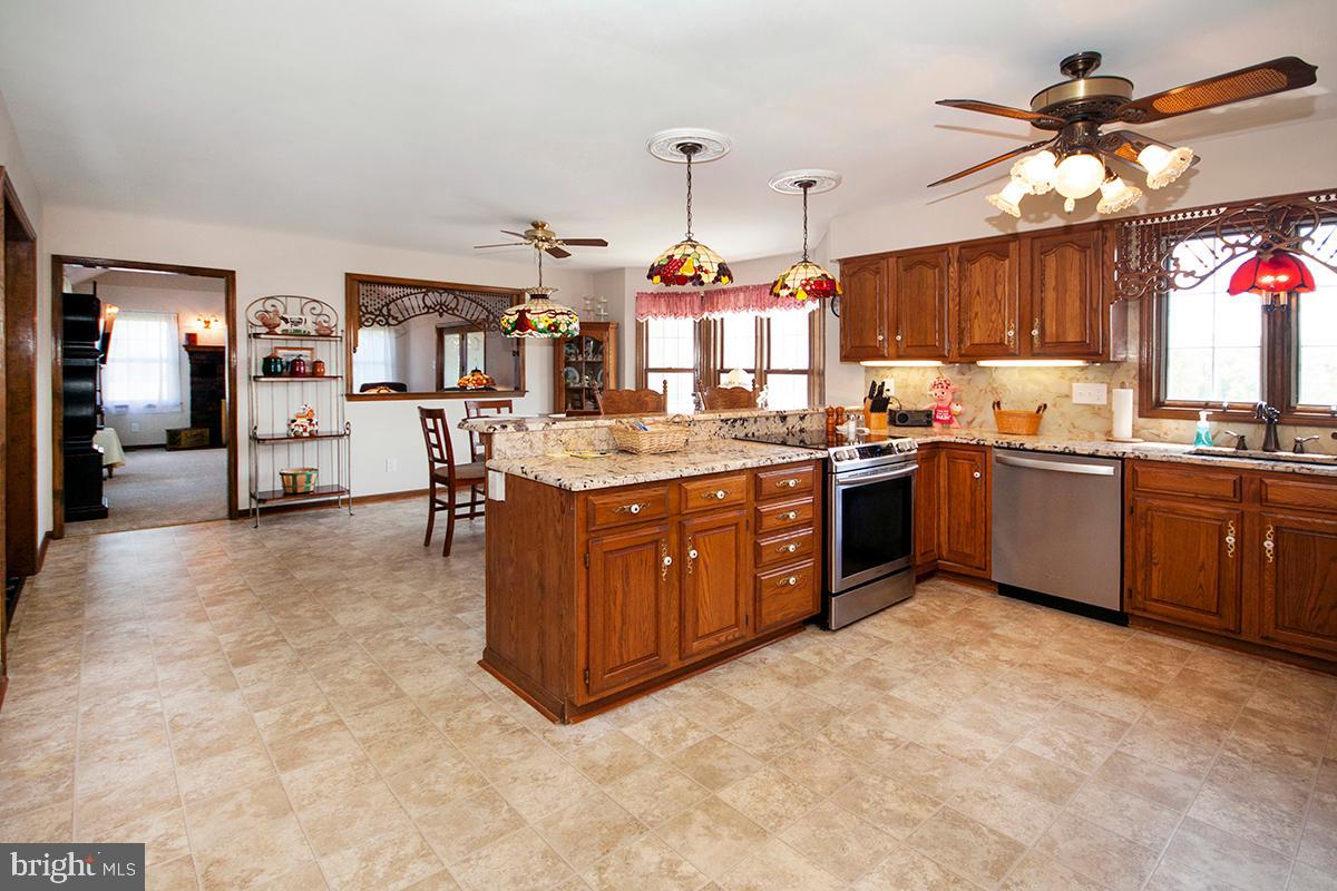 287 Jefferson Road Sewell, NJ 08080 - Photo 12 of 58
