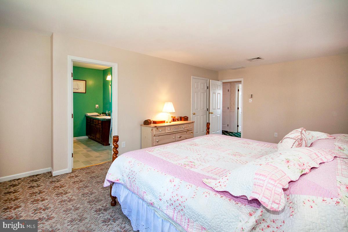 287 Jefferson Road Sewell, NJ 08080 - Photo 24 of 58