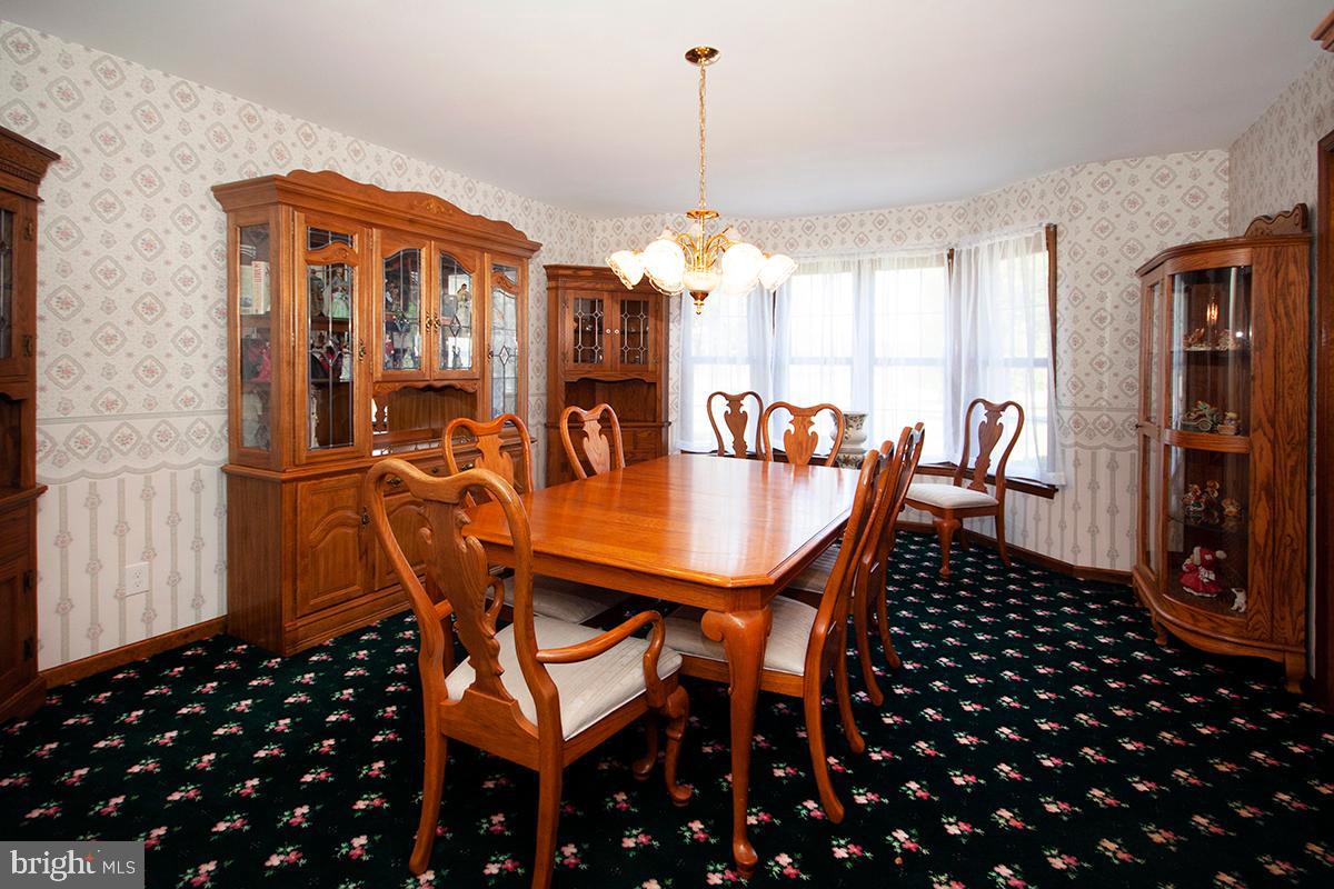 287 Jefferson Road Sewell, NJ 08080 - Photo 5 of 58