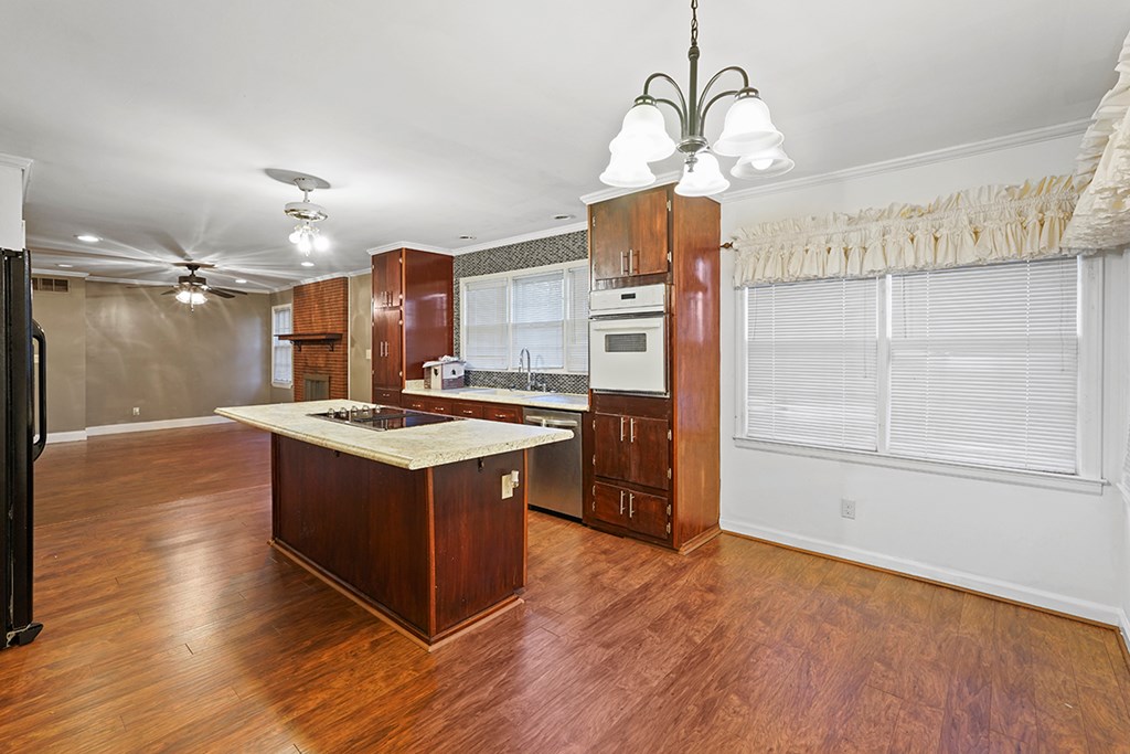 611 Marshall Road Greenwood, SC 29646 - Photo 6 of 13 Gallery Image 6