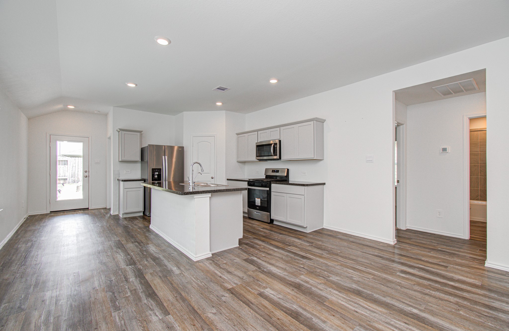 6111 Grove Of Pnes Street Spring, TX 77373 - Photo 12 of 32