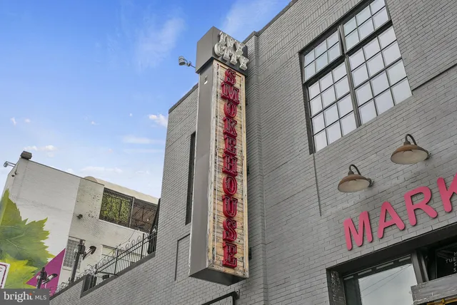 a car parked in front of a building