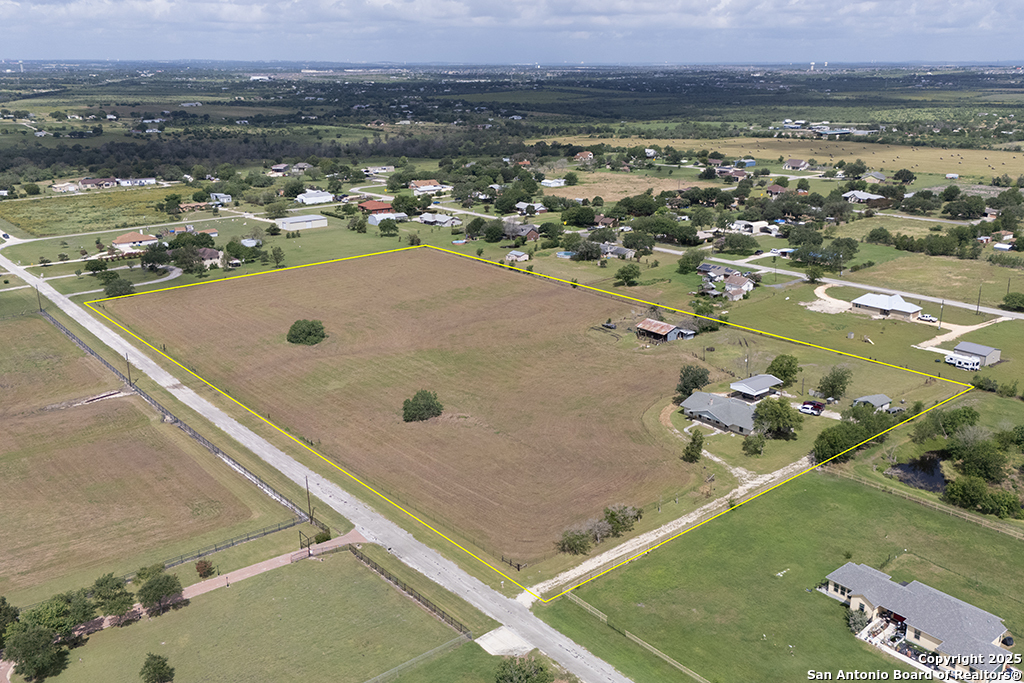200 Brisco Road Marion, TX 78124 - Photo 7 of 39