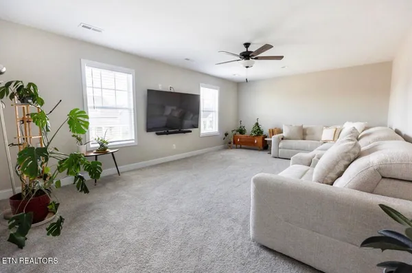 $479,900 | 127 Songberry Street, Oak Ridge, TN 37830