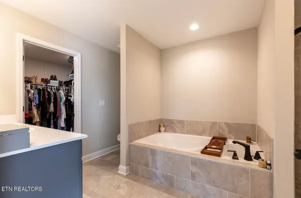 $479,900 | 127 Songberry Street, Oak Ridge, TN 37830