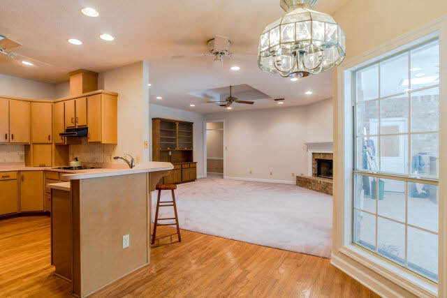 19828 Hunters Loop Fairhope, AL 36532 - Photo 11 of 26 Kitchen/Den