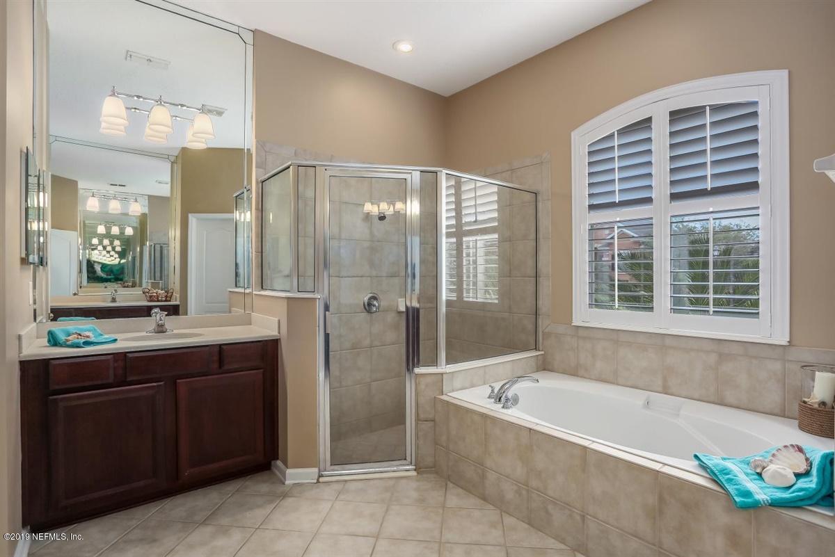 812 Ifield Road St. Augustine, FL 32095 - Photo 15 of 40 23-Master Bathroom