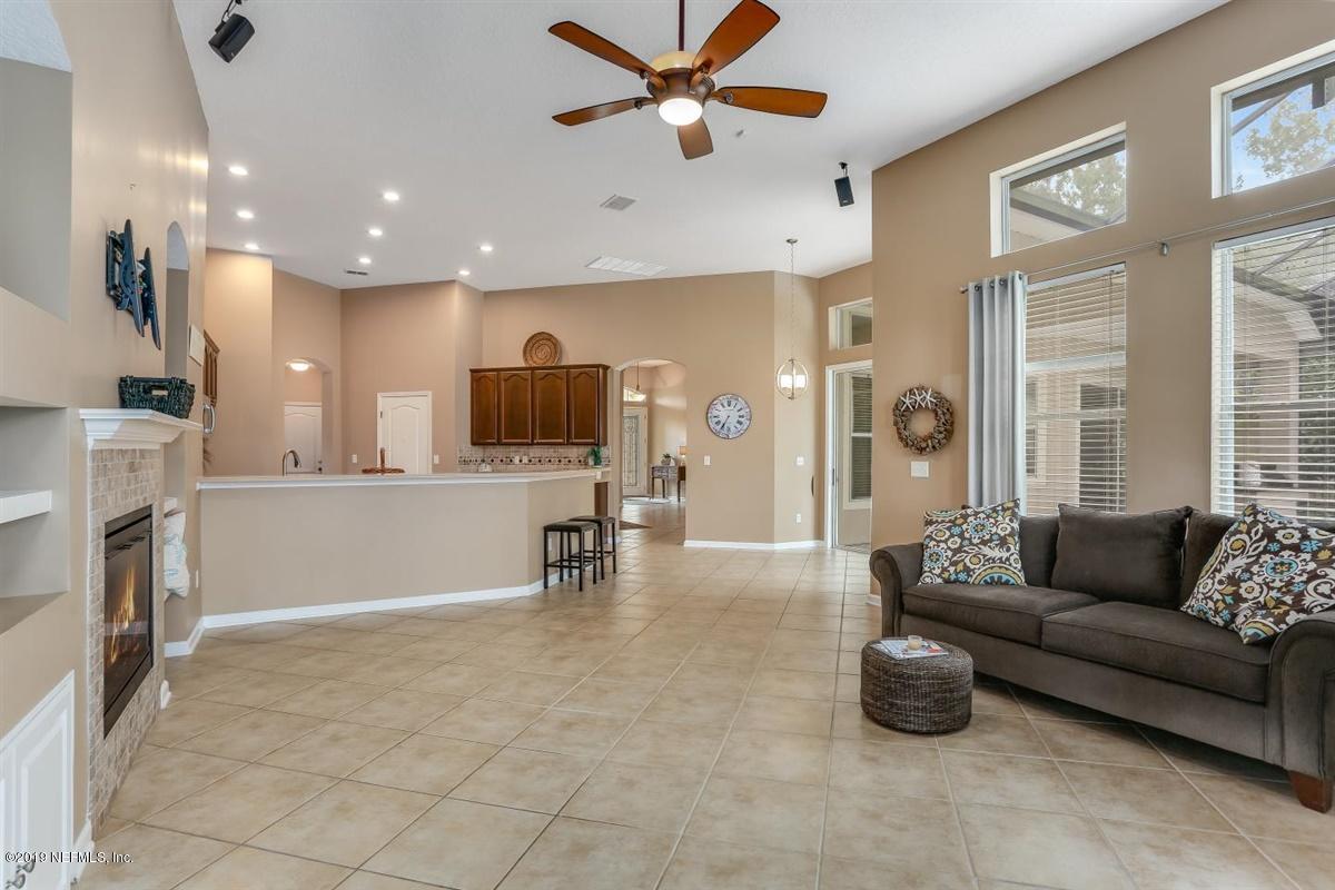 812 Ifield Road St. Augustine, FL 32095 - Photo 19 of 40 14-Family Room