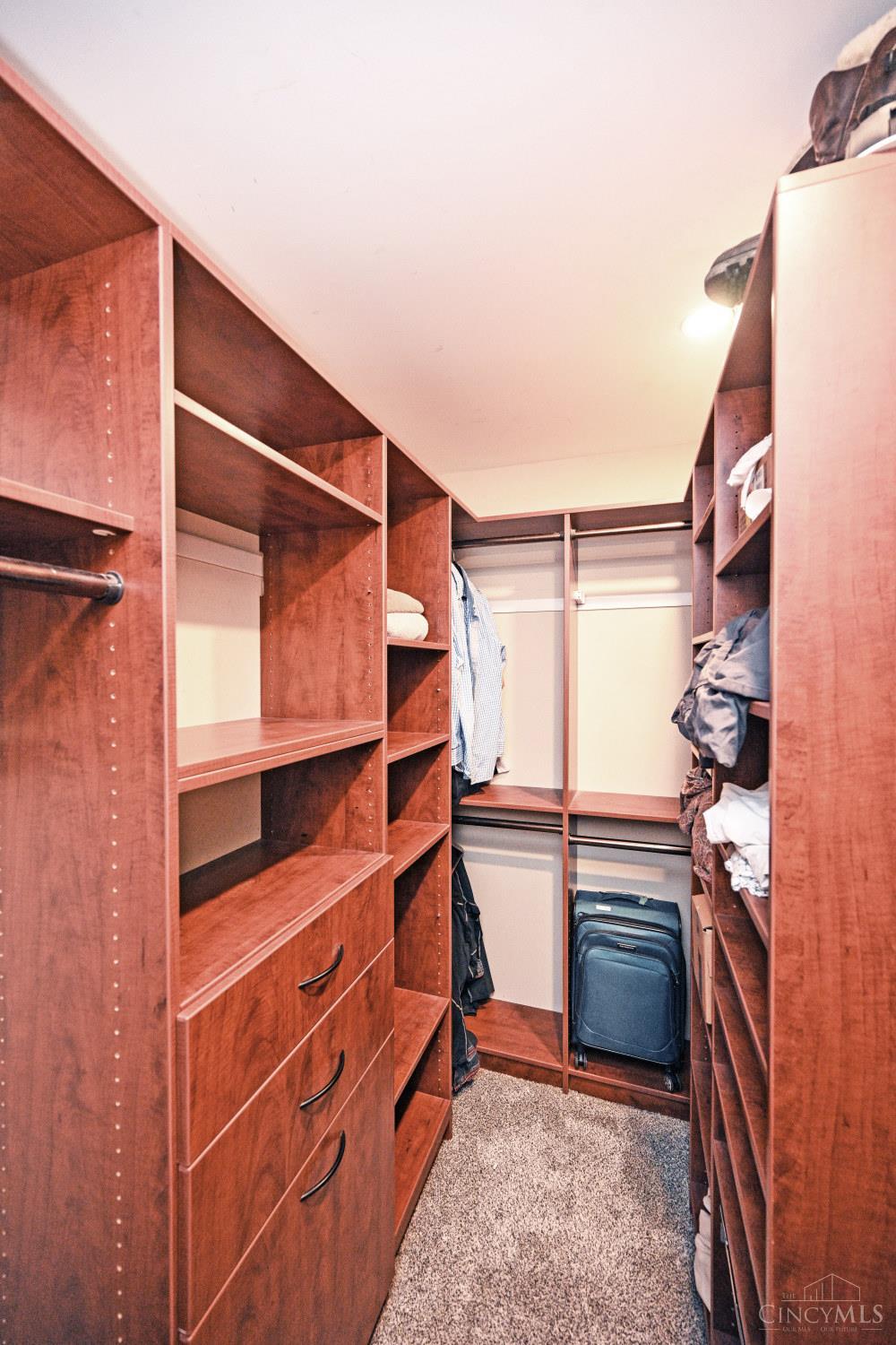 3487 Holly Ridge Cincinnati, OH 45245 - Photo 32 of 75 Gallery Image 32