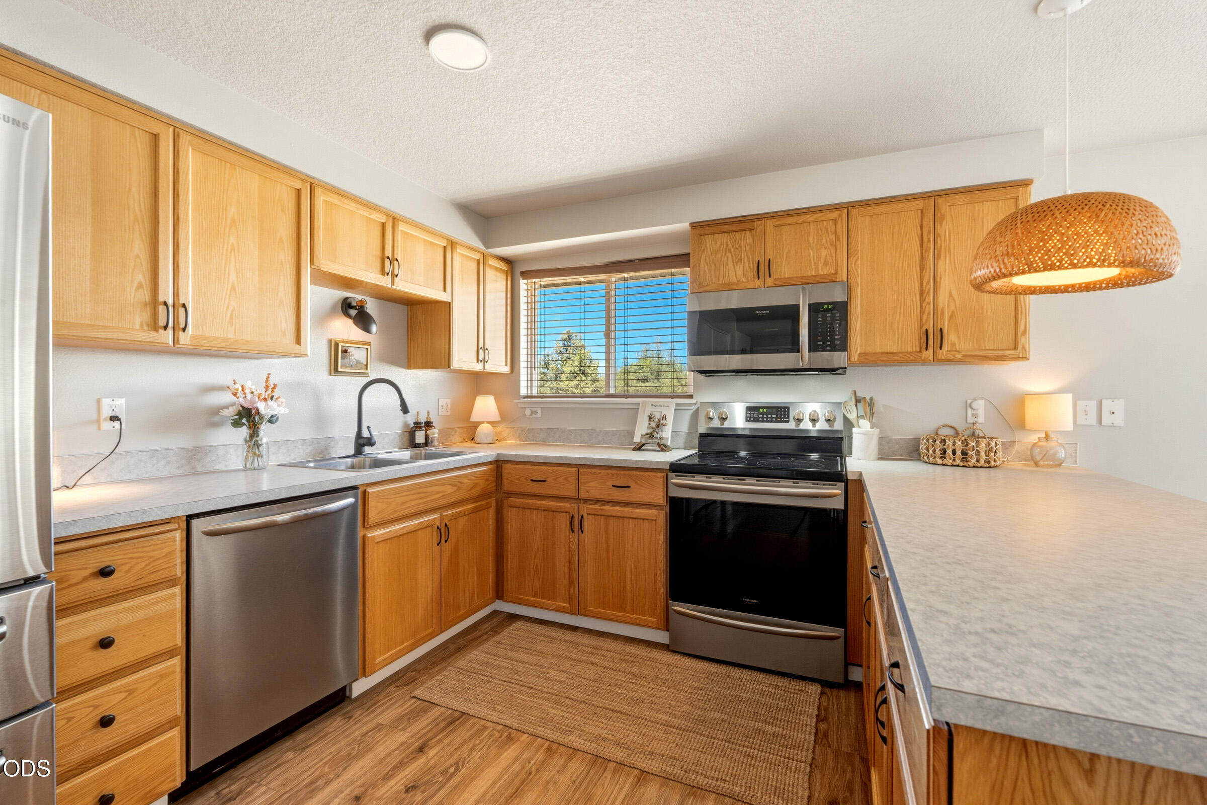 16248 Southwest Quail Road Terrebonne, OR 97760 - Photo 16 of 46
