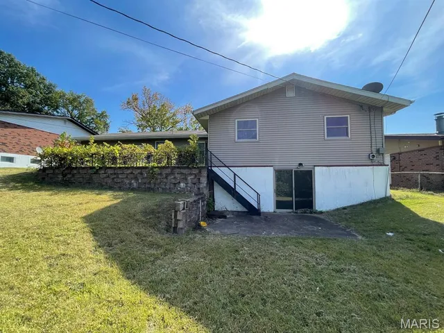 $165,000 | 4461 Rhine Drive, Florissant, MO 63033