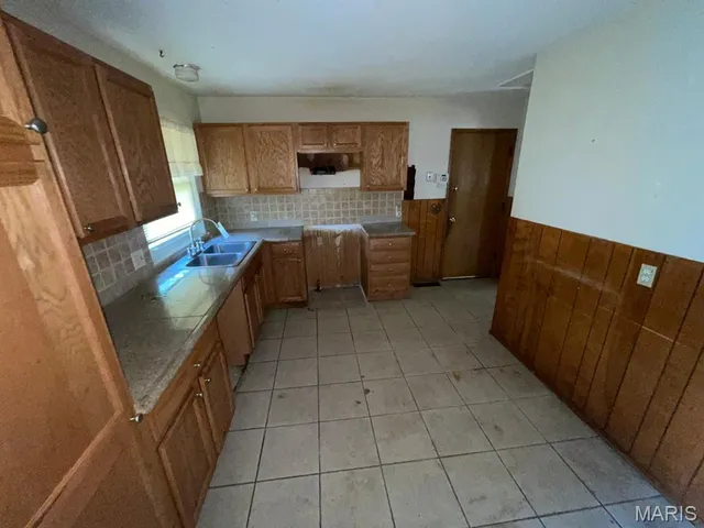 $165,000 | 4461 Rhine Drive, Florissant, MO 63033