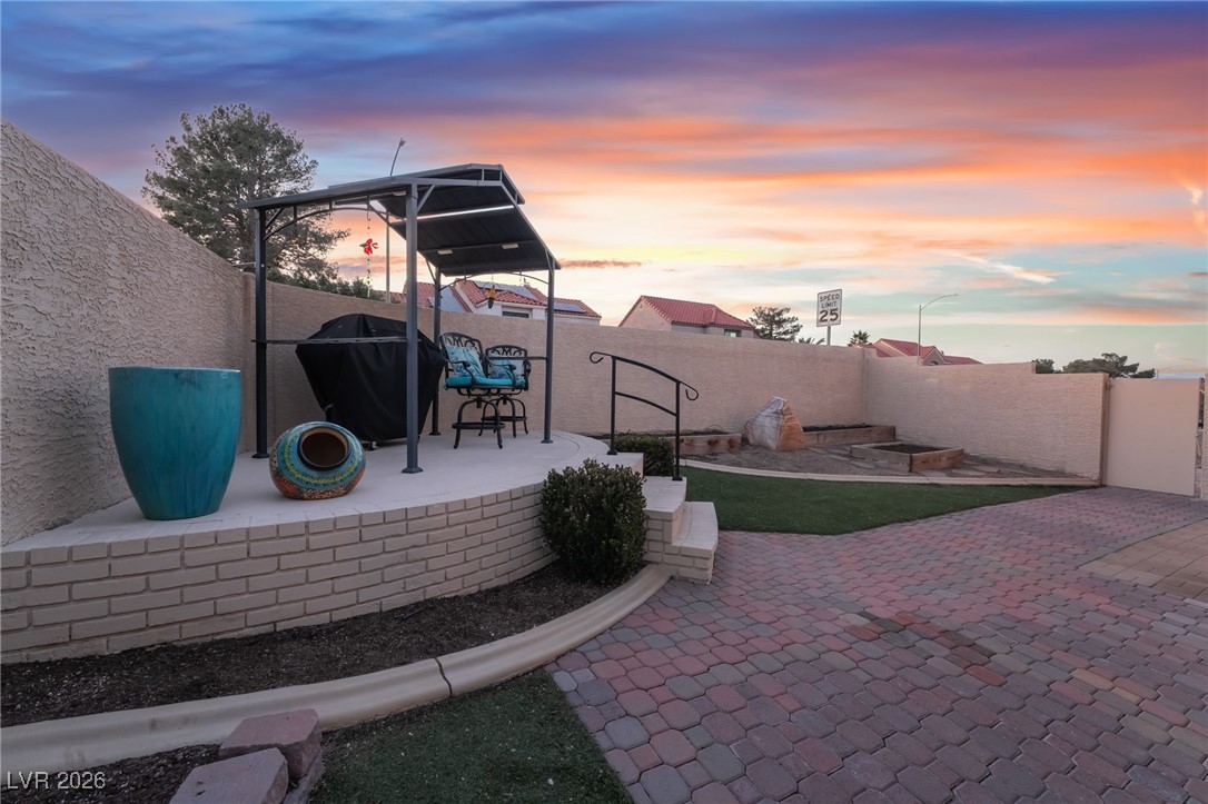 1748 Stagecoach Drive Henderson, NV 89014 - Photo 47 of 64