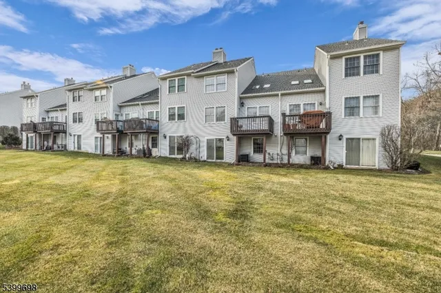 $380,000 | 226 Harvard Drive, Hackettstown, NJ 07840