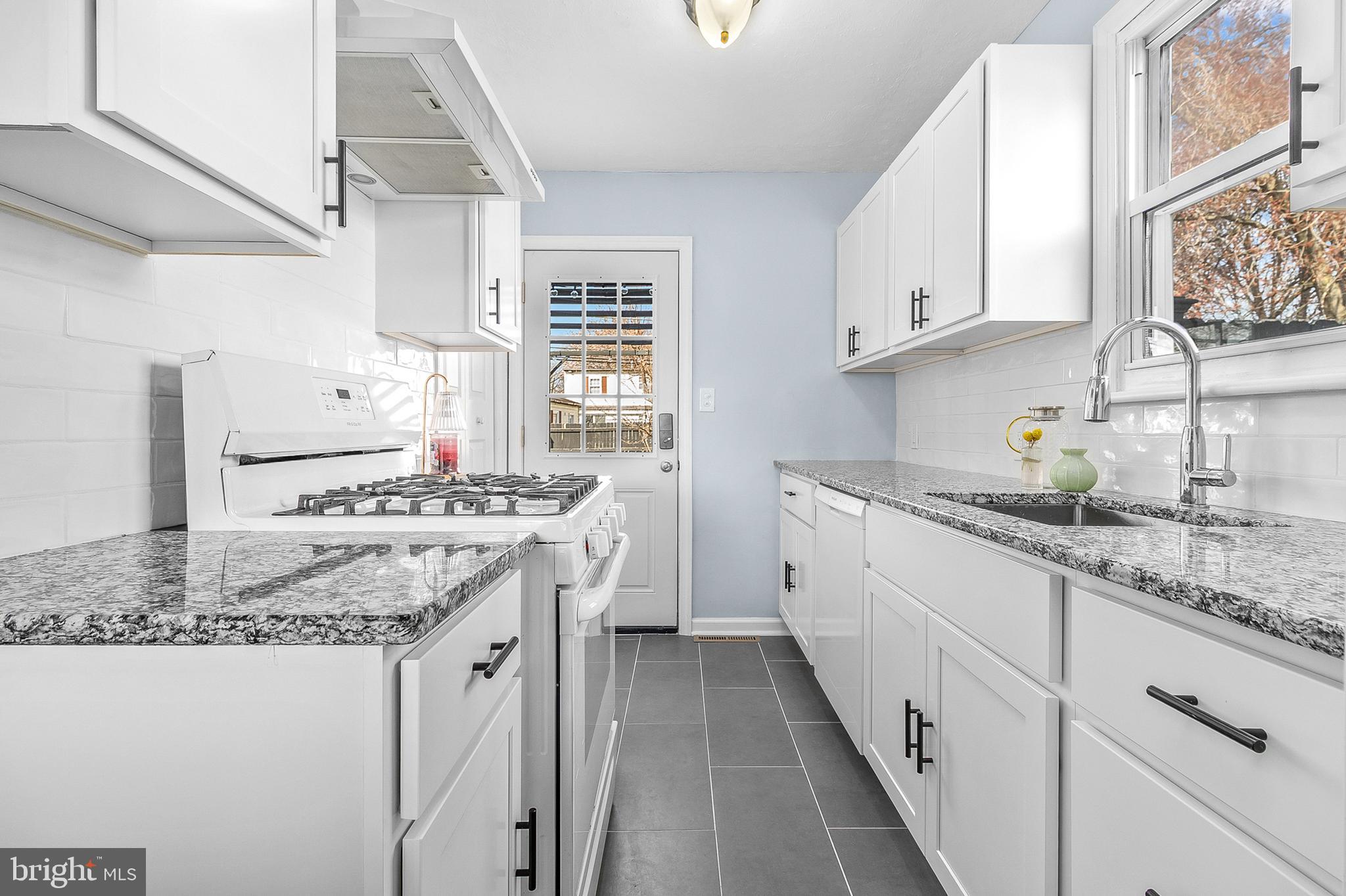 240 Upland Road Brookhaven, PA 19015 - Photo 12 of 25