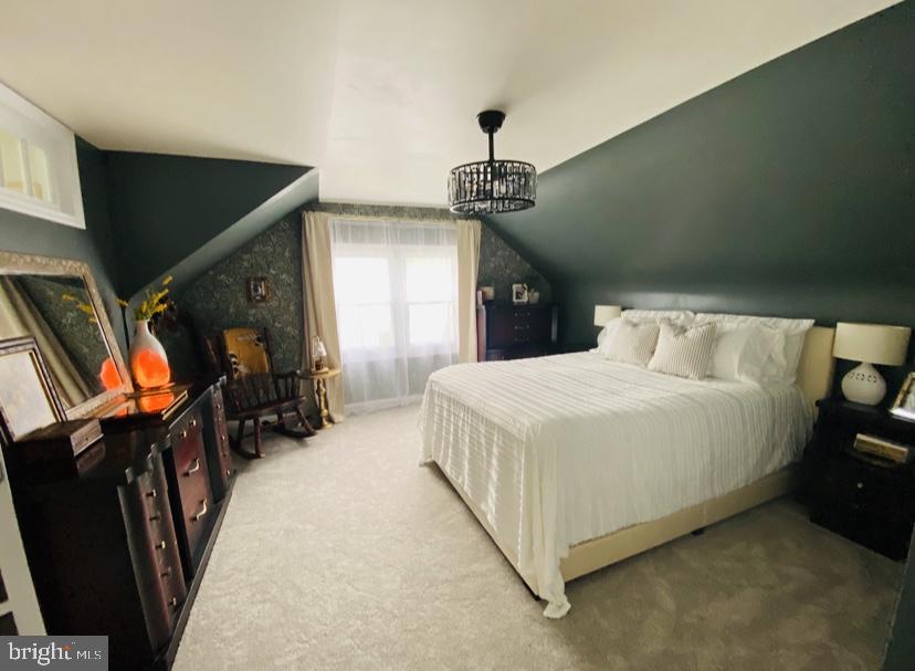 240 Upland Road Brookhaven, PA 19015 - Photo 16 of 25