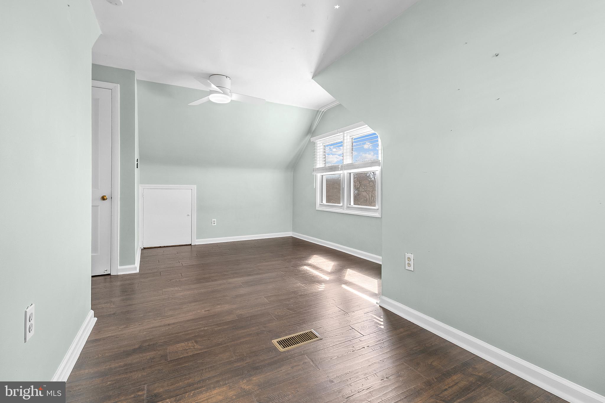 240 Upland Road Brookhaven, PA 19015 - Photo 20 of 25