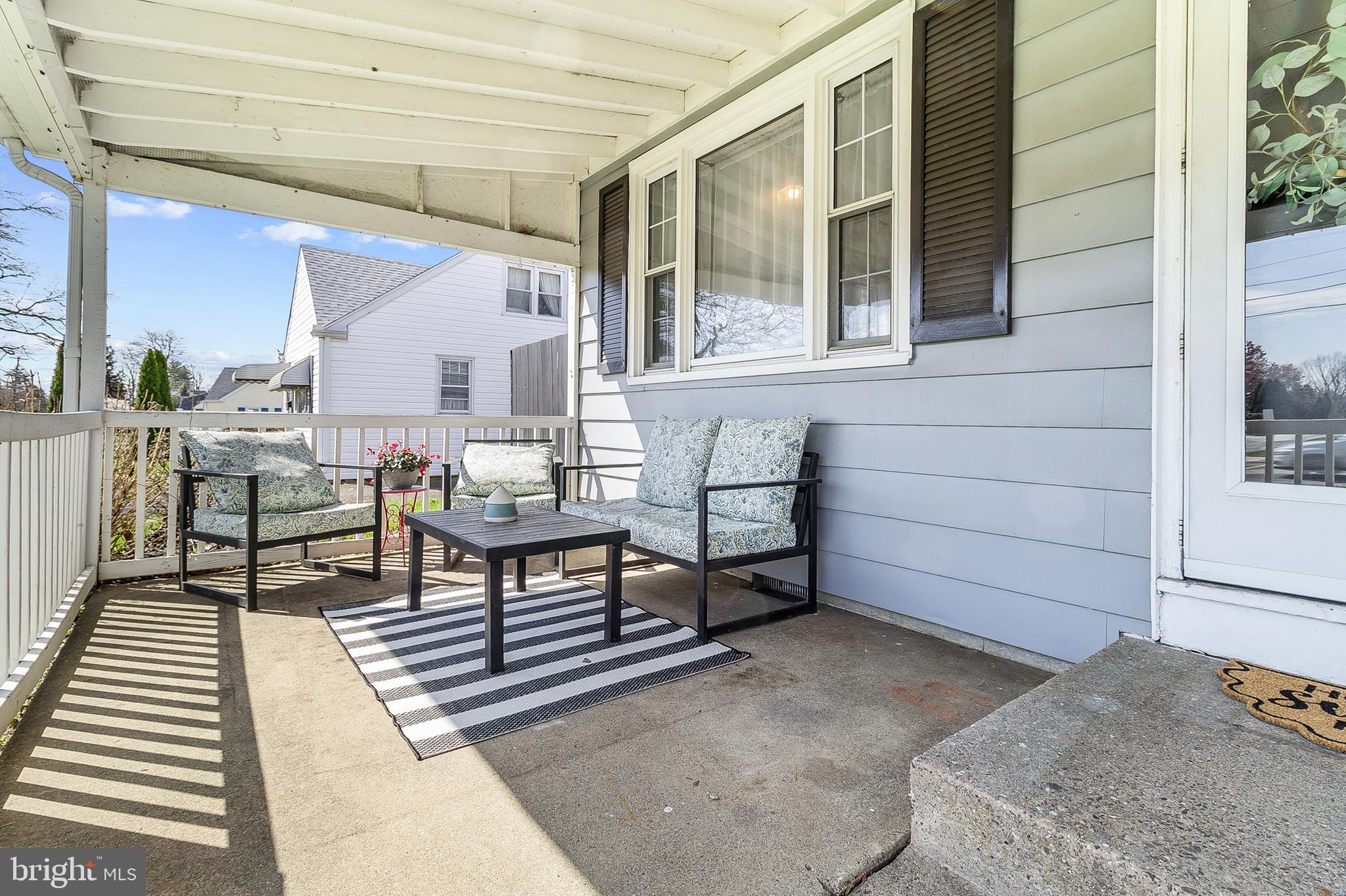 240 Upland Road Brookhaven, PA 19015 - Photo 2 of 25